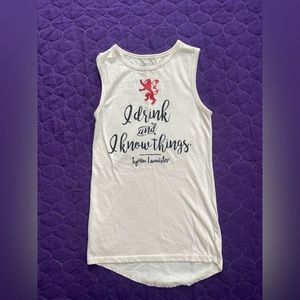 🌟❣️4/$10❣️🌟XS GAME OF Thrones tank top “I drink, and I know things”